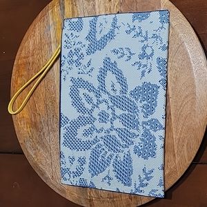 Rothy's Jardin Blue essential pouch
